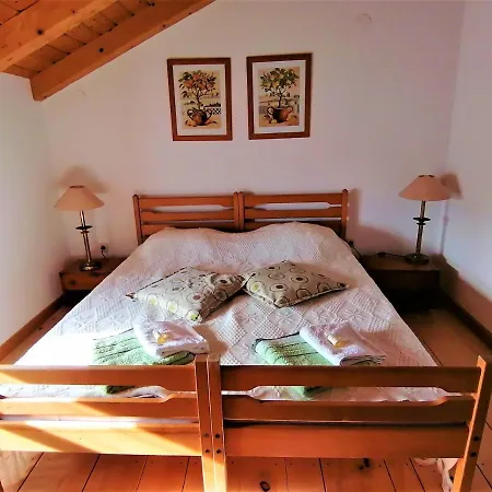 70 M2 In Steinhaus Unweit Von Porec Apartamento Jurici