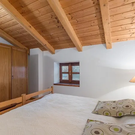 70 M2 In Steinhaus Unweit Von Porec 公寓 *